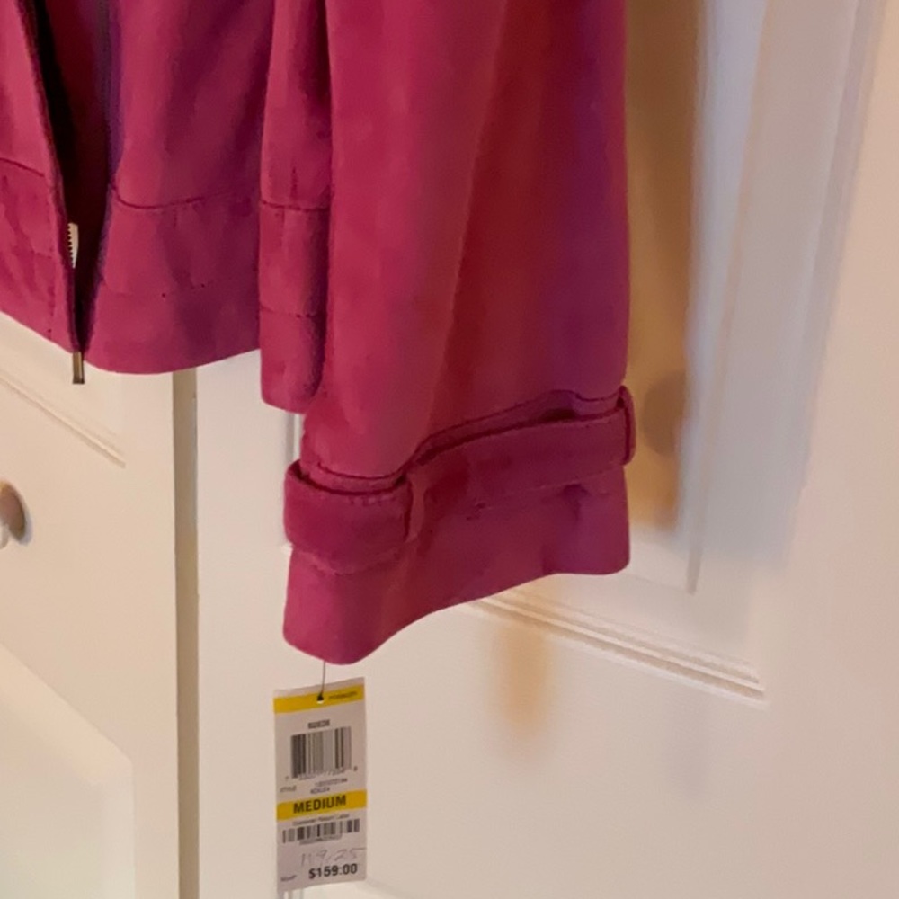 Pink suede jacket - Picture 2 of 5